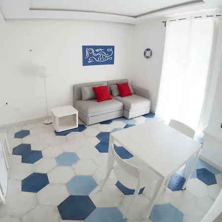 Syreness Suites * Sorrent