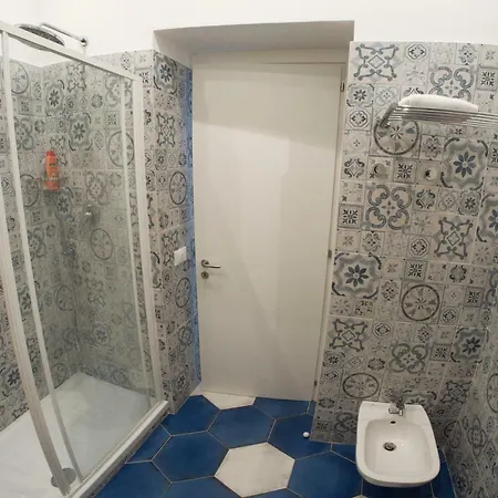 Syreness Suites Sorrent